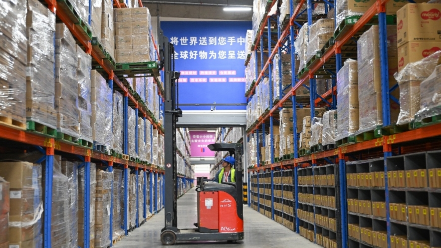 Trung Quốc chuyển từ “công xưởng thế giới” sang “trung tâm chuỗi cung ứng toàn cầu